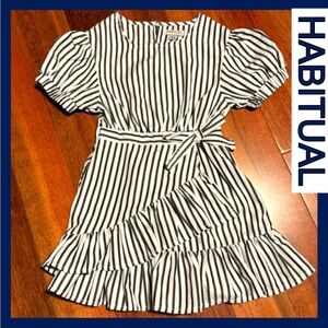 NWOT HABITUAL NAVY WHITE STRIPPED DRESS SIZE TODDLER 4/5